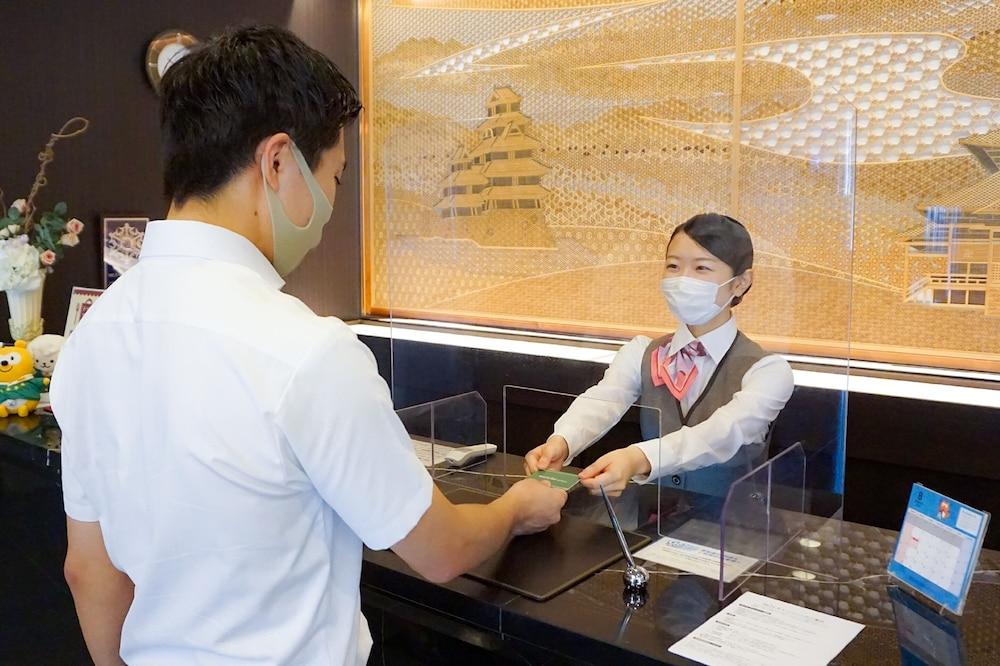 Hotel Route-Inn Oita Ekimae Экстерьер фото